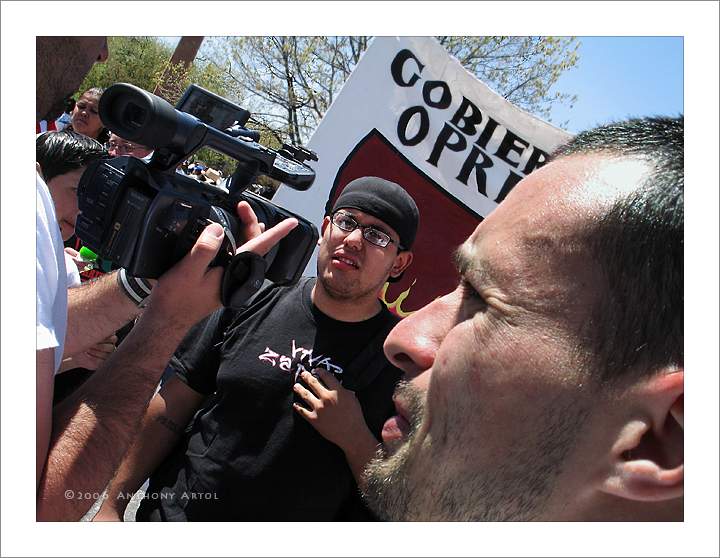 Zapatista granting interview